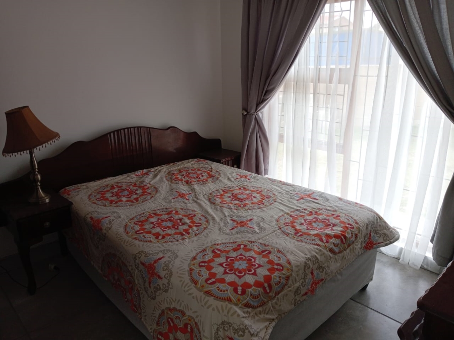 To Let 1 Bedroom Property for Rent in Heiderand Western Cape